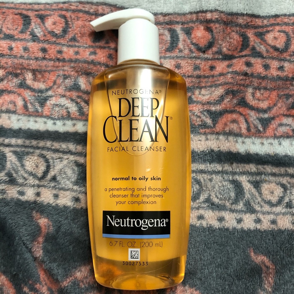 BRAND NEW Neutrogena Deep Clean Facial Cleanser